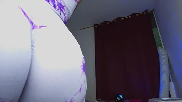 im mishellbigass online show from January 15, 2026, 7:01 am