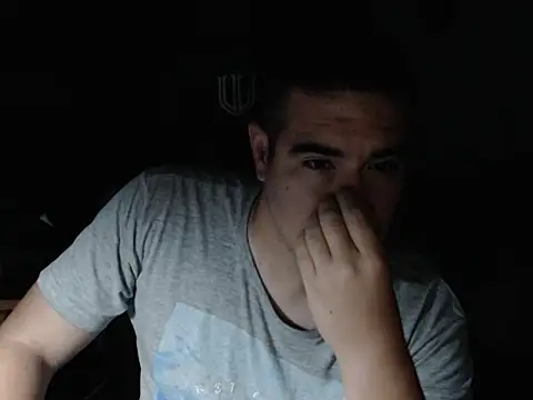 thealfawolf01 online show from November 21, 2025, 2:32 am