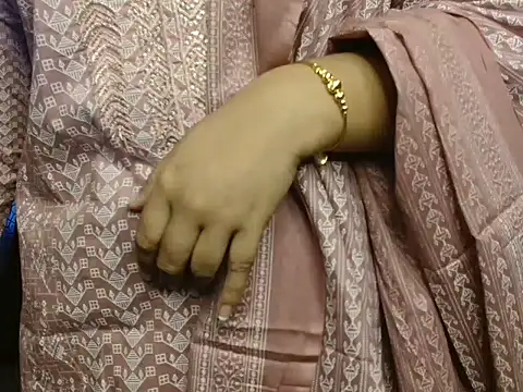 Unlucky-flowers online show from November 26, 2025, 6:46 am