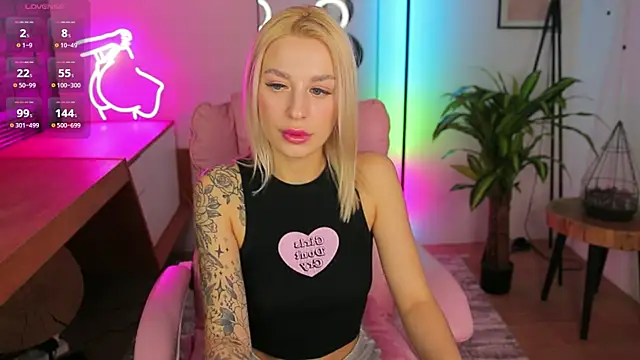 Crystal Barbie online show from March 4, 2025, 10:49 pm