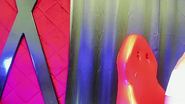 hanna slut  online show from February 26, 2025, 9:31 pm