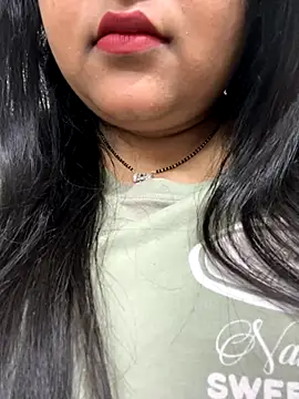 Snapshot of smile_pretty chatting on October 13, 2025, 4:19 pm smile pretty online show from October 13, 2025, 4:19 pm