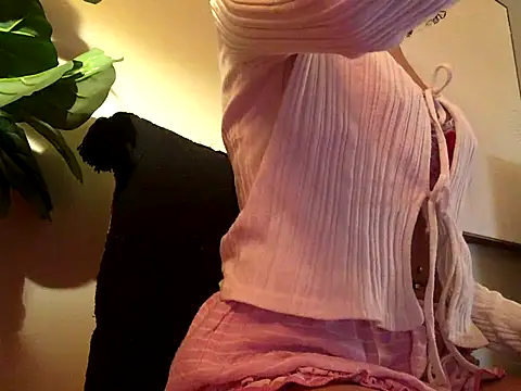 loveofbea online show from December 7, 2024, 7:38 pm