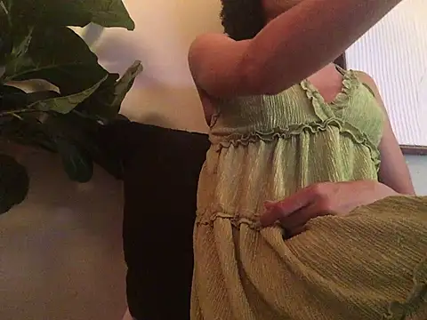 loveofbea online show from December 8, 2024, 8:58 pm