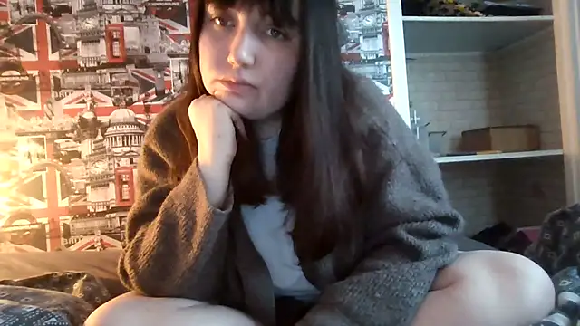 Snapshot of Lynylou chatting on November 23, 2025, 12:48 pm Lynylou online show from November 23, 2025, 12:48 pm