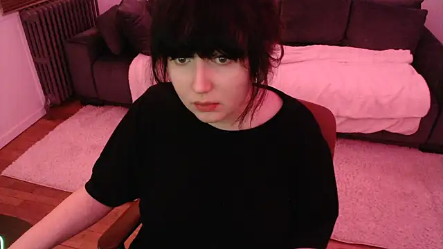 Snapshot of Lynylou chatting on January 24, 2025, 11:04 am Lynylou online show from January 24, 2025, 11:04 am