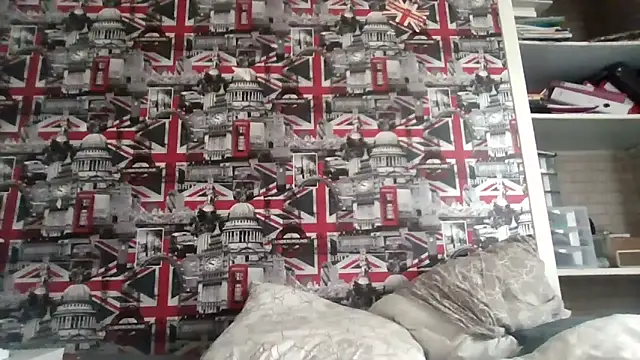 Snapshot of Lynylou chatting on October 20, 2025, 11:00 am Lynylou online show from October 20, 2025, 11:00 am