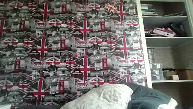 Snapshot of Lynylou chatting on October 27, 2025, 9:10 am Lynylou online show from October 27, 2025, 9:10 am