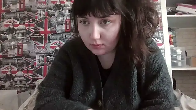 Snapshot of Lynylou chatting on November 4, 2025, 12:09 pm Lynylou online show from November 4, 2025, 12:09 pm