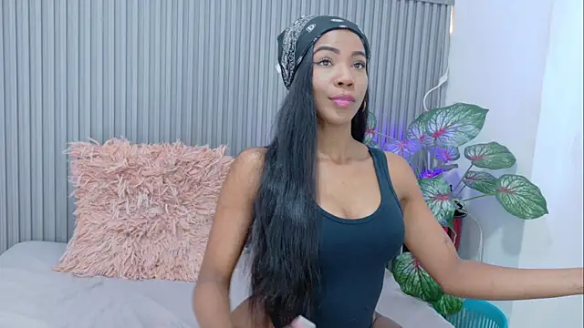 paula  cruzz online show from April 23, 2026, 8:43 pm