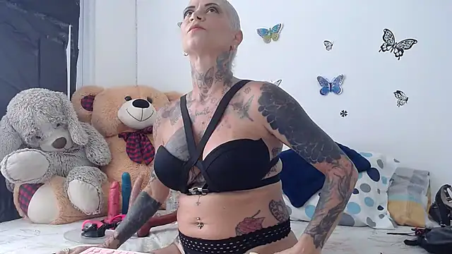 rati airdinjb online show from February 5, 2025, 7:31 pm