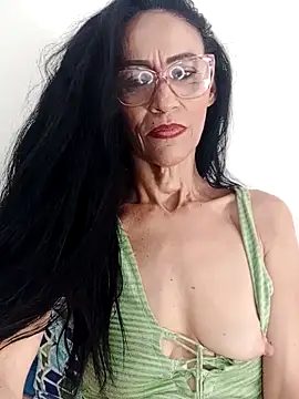 Snapshot of BarbaraMature chatting on April 25, 2026, 5:21 pm BarbaraMature online show from April 25, 2026, 5:21 pm