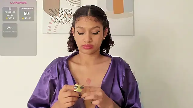 Snapshot of SeleneClark chatting on February 19, 2026, 9:01 pm SeleneClark online show from February 19, 2026, 9:01 pm