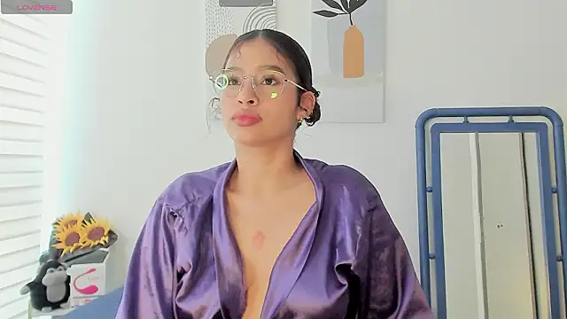 SeleneClark online show from March 4, 2026, 6:26 pm