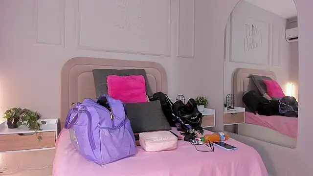 Maristxxr online show from December 19, 2025, 7:38 pm