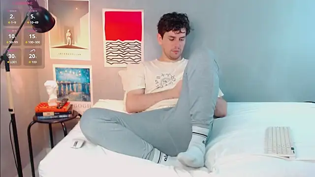 Elio555 online show from January 6, 2026, 7:51 pm