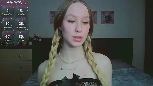 Lily  Devil online show from February 15, 2026, 3:55 pm