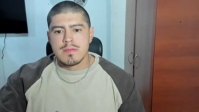 Snapshot of Baltazar_Dupont chatting on January 6, 2026, 10:19 am Baltazar Dupont online show from January 6, 2026, 10:19 am