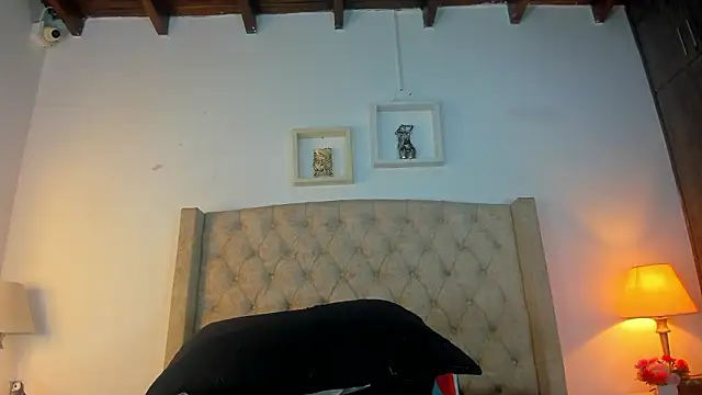 Snapshot of allisson_m chatting on February 26, 2026, 12:05 pm allisson m online show from February 26, 2026, 12:05 pm