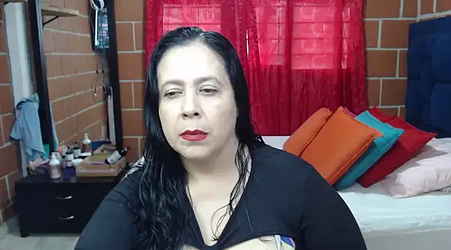 karlaton1977 online show from February 4, 2025, 4:39 pm