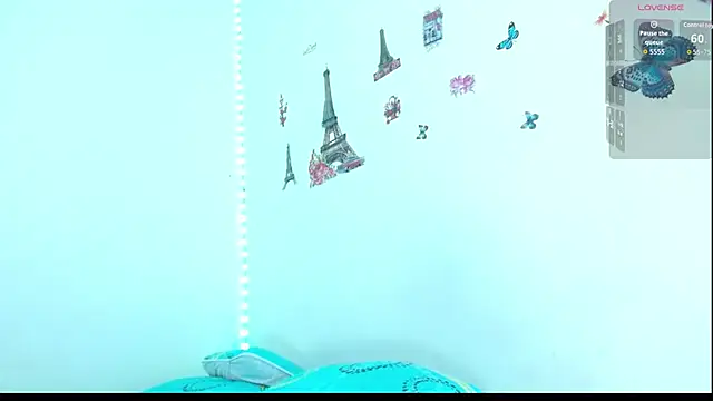 Snapshot of Emelyross_ chatting on February 7, 2026, 1:41 pm Emelyross online show from February 7, 2026, 1:41 pm