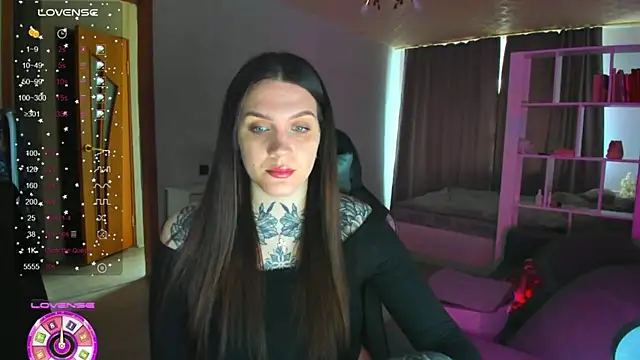 Snapshot of AizaRose chatting on April 27, 2026, 7:06 am AizaRose online show from April 27, 2026, 7:06 am