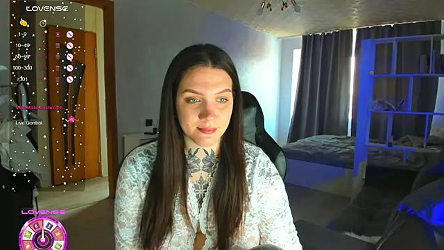Snapshot of AizaRose chatting on April 22, 2026, 7:04 am AizaRose online show from April 22, 2026, 7:04 am