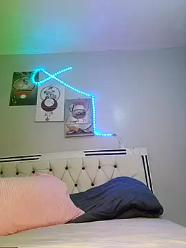 C-yoyo online show from October 28, 2025, 7:46 pm