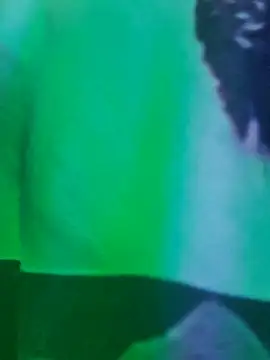 gurlnips online show from January 11, 2026, 7:37 am