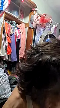 gurlnips online show from February 26, 2025, 6:19 am