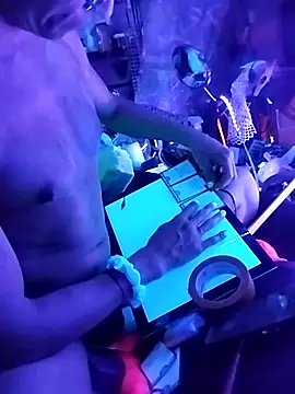 gurlnips online show from March 26, 2026, 5:50 am