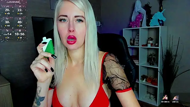 Snapshot of Mermaid_N chatting on December 17, 2025, 2:27 am Mermaid N online show from December 17, 2025, 2:27 am