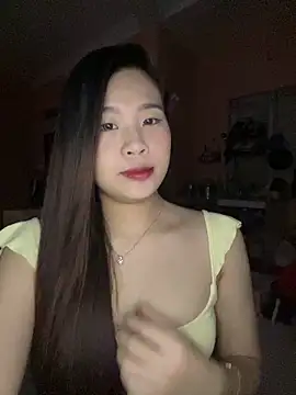 Snapshot of Bae1103 chatting on November 7, 2025, 5:50 pm Bae1103 online show from November 7, 2025, 5:50 pm