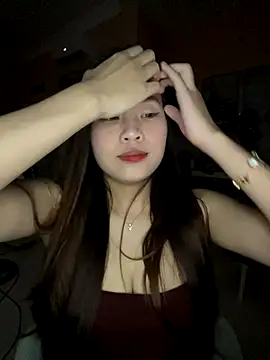 Snapshot of Bae1103 chatting on October 8, 2025, 7:25 pm Bae1103 online show from October 8, 2025, 7:25 pm