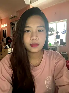 Snapshot of Bae1103 chatting on October 18, 2025, 8:38 am Bae1103 online show from October 18, 2025, 8:38 am