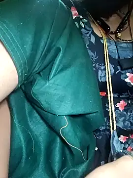 Snapshot of Cute_Suhani chatting on February 19, 2025, 5:06 pm Cute Suhani online show from February 19, 2025, 5:06 pm