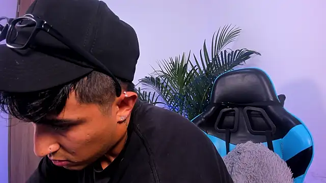 Alan greek 1 online show from December 20, 2025, 2:36 am