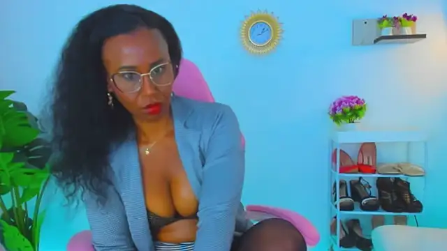 alexajhonson1012 online show from February 21, 2026, 6:10 pm