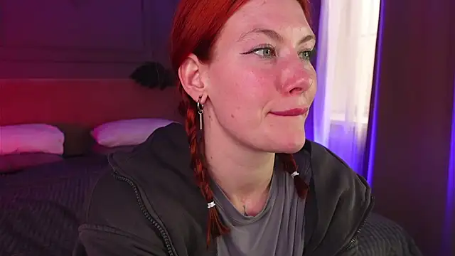 Liv Fay online show from April 4, 2026, 2:34 pm