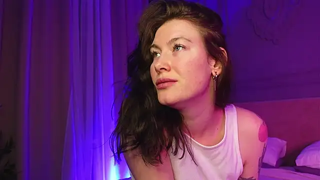 Snapshot of Liv_Fay chatting on November 14, 2025, 3:37 pm Liv Fay online show from November 14, 2025, 3:37 pm