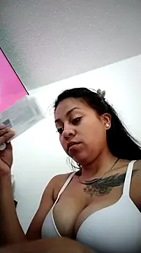 Tiphanydirty3 online show from April 13, 2026, 5:17 pm