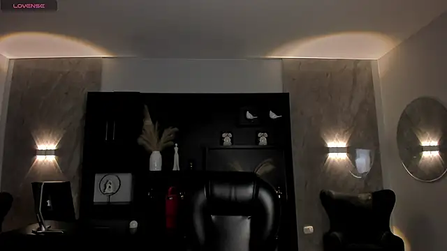 CelestePalmer  online show from April 3, 2026, 11:05 am