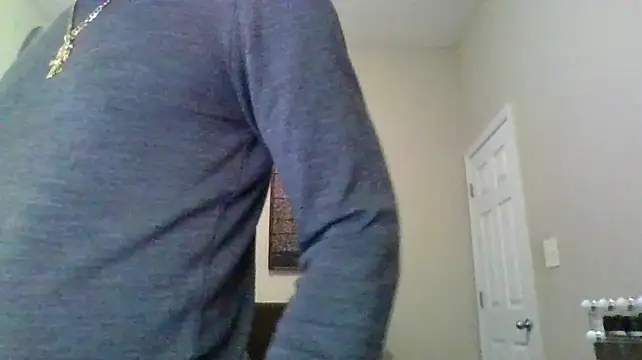 Snapshot of Hugedick0071 chatting on January 29, 2025, 5:13 pm Hugedick0071 online show from January 29, 2025, 5:13 pm