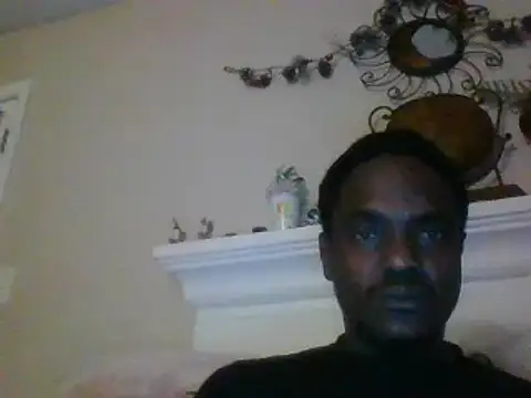 Snapshot of Hugedick0071 chatting on December 17, 2024, 7:28 am Hugedick0071 online show from December 17, 2024, 7:28 am