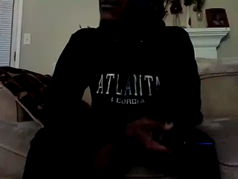 Snapshot of Hugedick0071 chatting on December 21, 2024, 12:31 am Hugedick0071 online show from December 21, 2024, 12:31 am