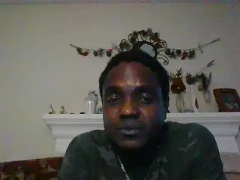 Snapshot of Hugedick0071 chatting on January 6, 2025, 8:50 pm Hugedick0071 online show from January 6, 2025, 8:50 pm