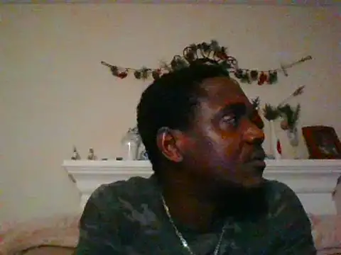 Snapshot of Hugedick0071 chatting on December 13, 2024, 11:17 pm Hugedick0071 online show from December 13, 2024, 11:17 pm