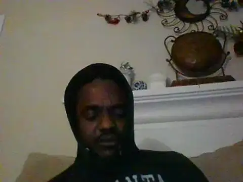 Snapshot of Hugedick0071 chatting on January 21, 2025, 5:05 am Hugedick0071 online show from January 21, 2025, 5:05 am