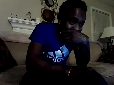 Snapshot of Hugedick0071 chatting on February 25, 2025, 12:25 am Hugedick0071 online show from February 25, 2025, 12:25 am