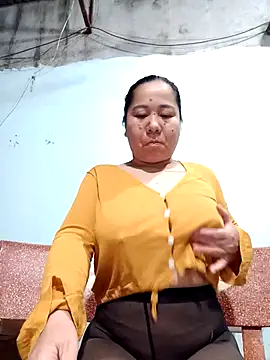 Queen 18200 online show from December 21, 2025, 10:10 pm